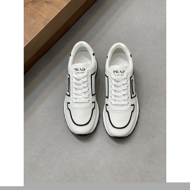 Pra*a casual shoes